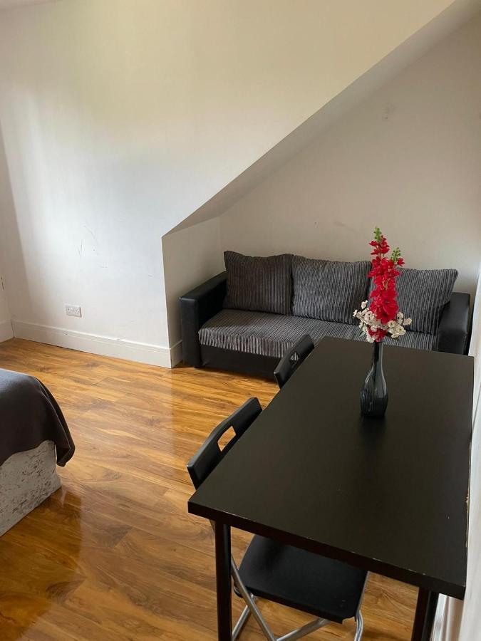 Sw16 Norbury Guesthouse Londres Exterior foto